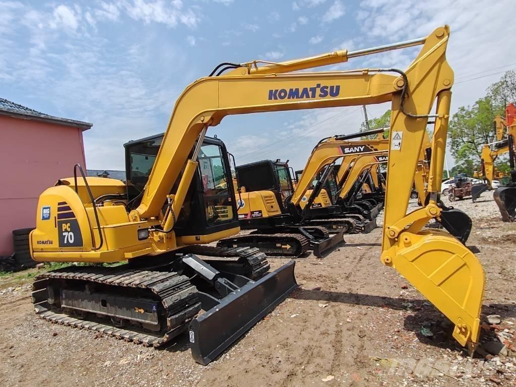 Komatsu PC 70 中型油圧ショベル 7ｔ-12ｔ（ユンボ・パワーショベル・バックホー）