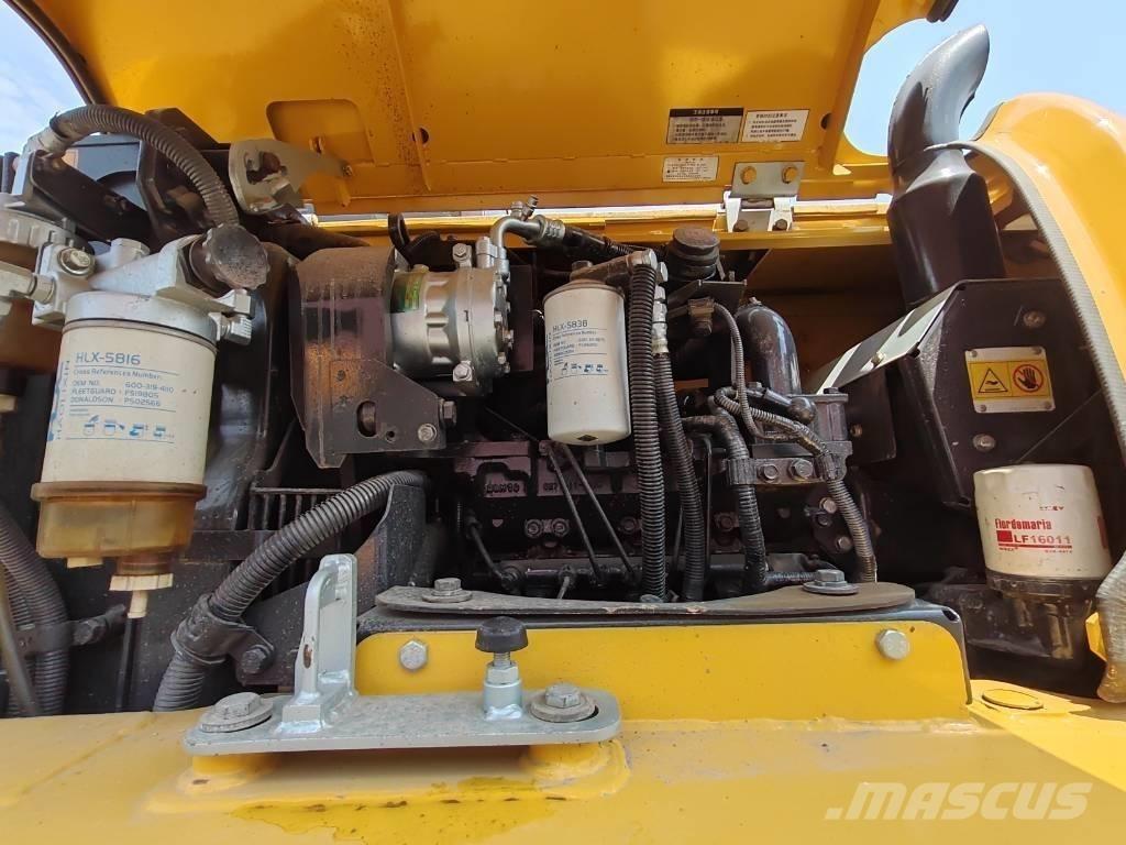 Komatsu PC 70 中型油圧ショベル 7ｔ-12ｔ（ユンボ・パワーショベル・バックホー）