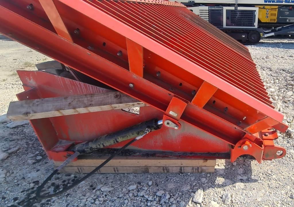 Terex Finlay 683 自走式スクリーン