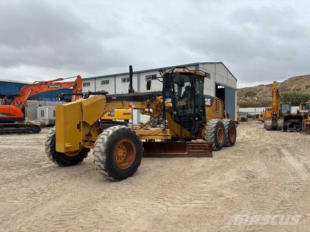 CAT 140M モーターグレーダー