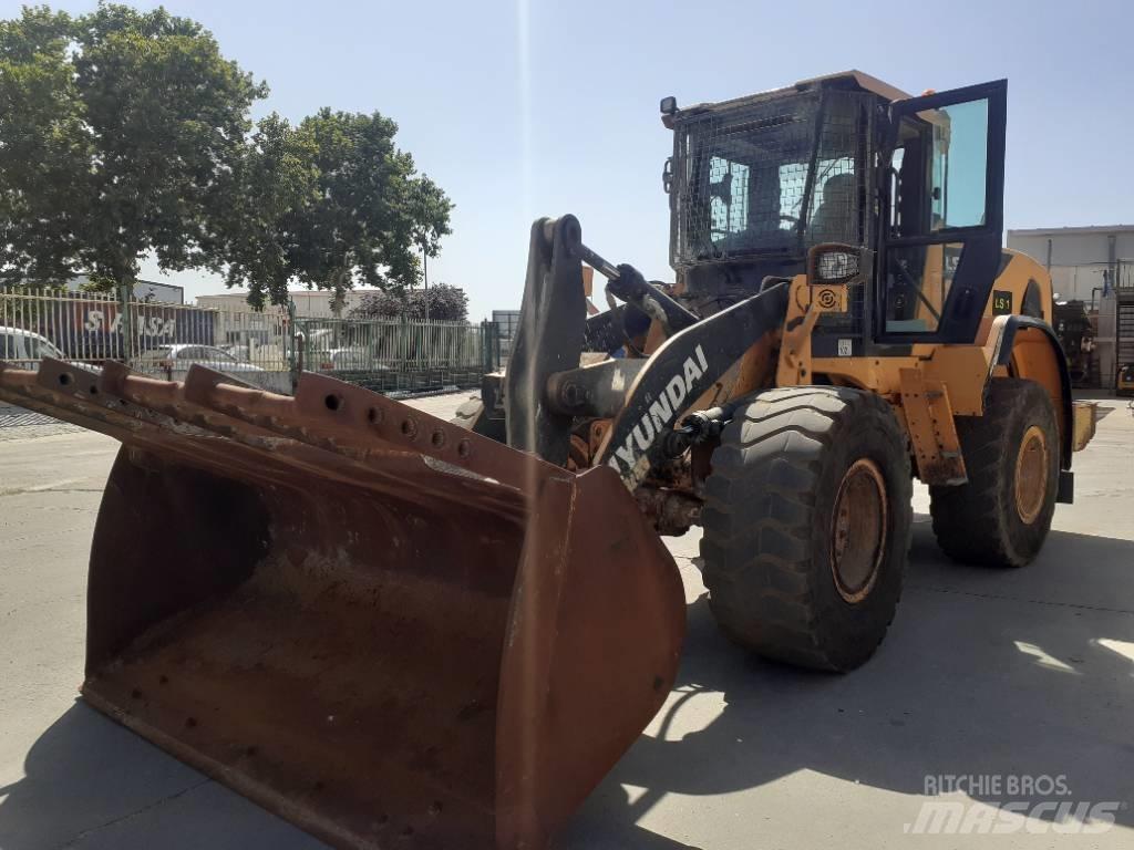 Hyundai HL 940A ホイールローダー・タイヤショベル