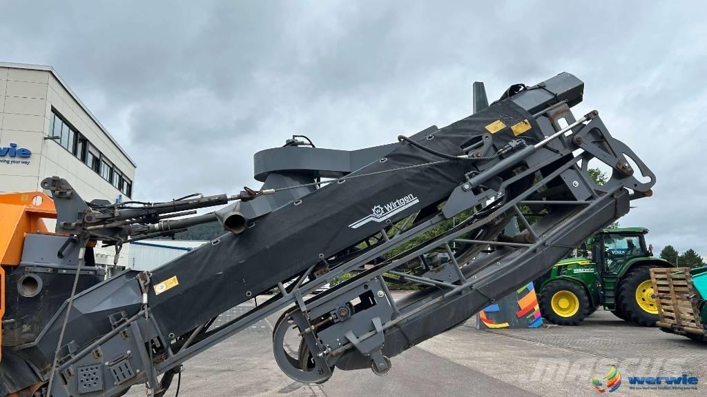 Wirtgen W 100 F アスファルトコールドミリングマシーン