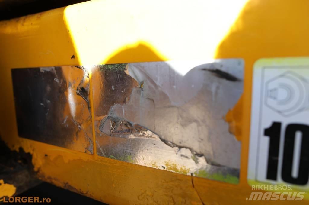 JCB JS 290 LC 大型油圧ショベル12t以上（パワーショベル・ユンボ）