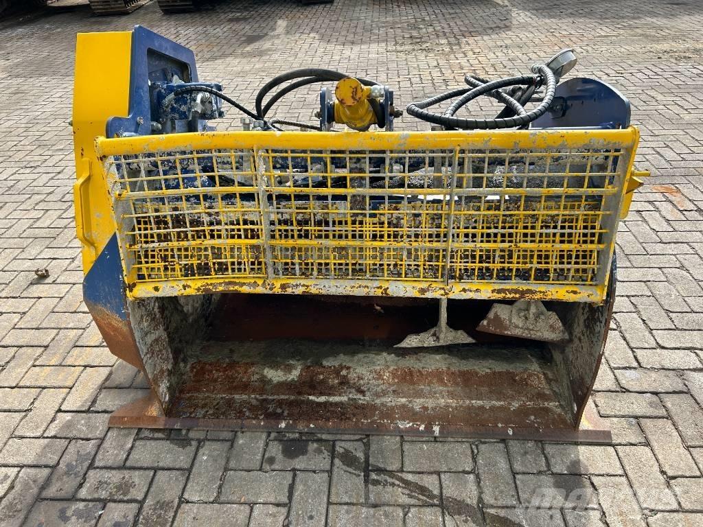 Warzee BB410 コンクリート打設ブーム