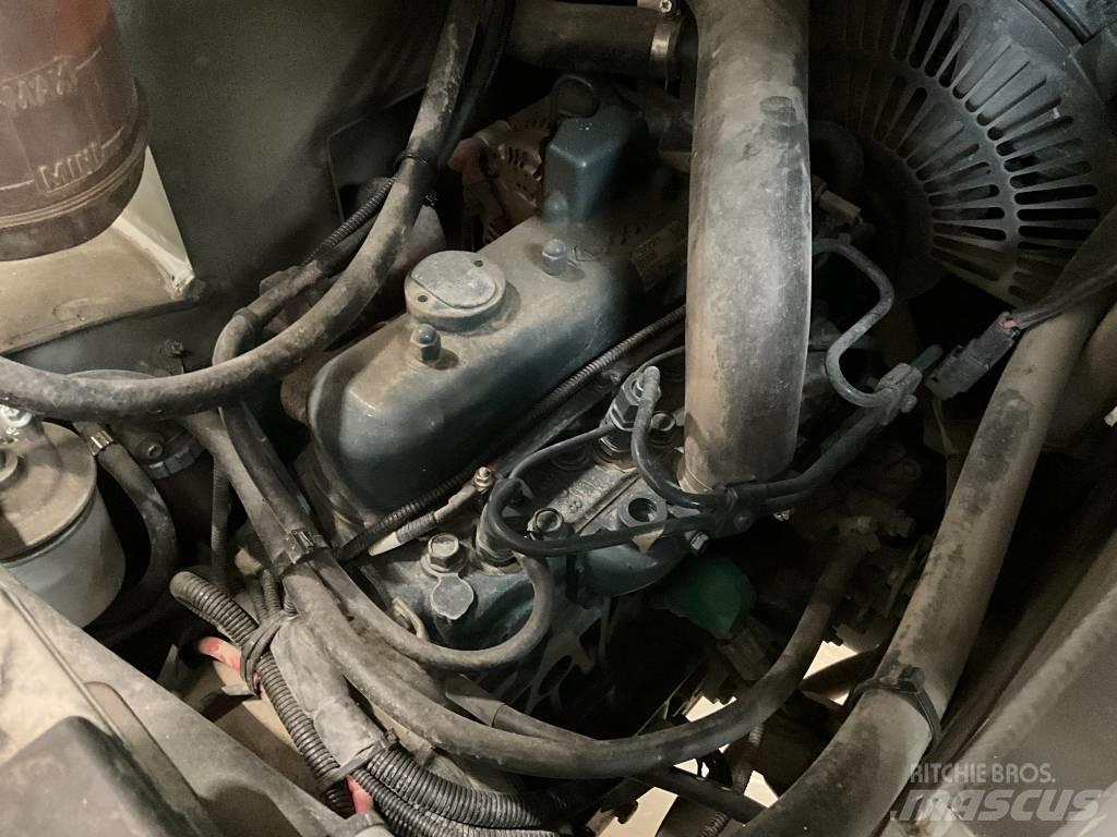 Ausa D 100 AHA サイト　ダンプ