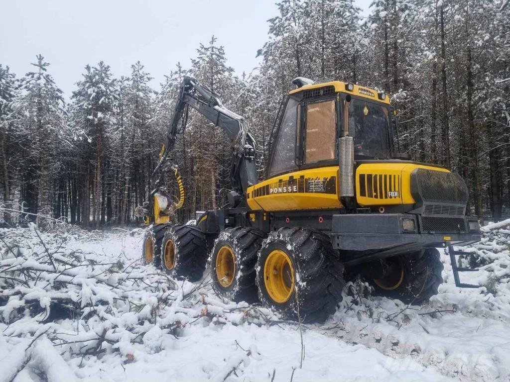 Ponsse Fox ハーベスター