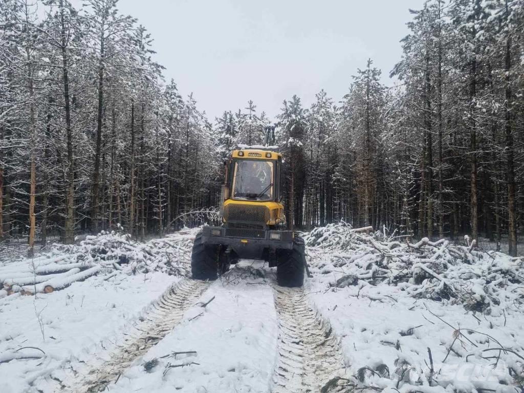 Ponsse Fox ハーベスター