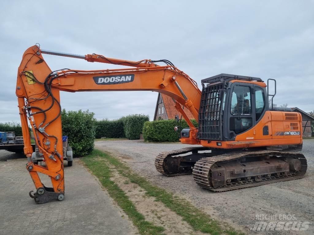 Doosan DX 180 LC-3 大型油圧ショベル12t以上（パワーショベル・ユンボ）