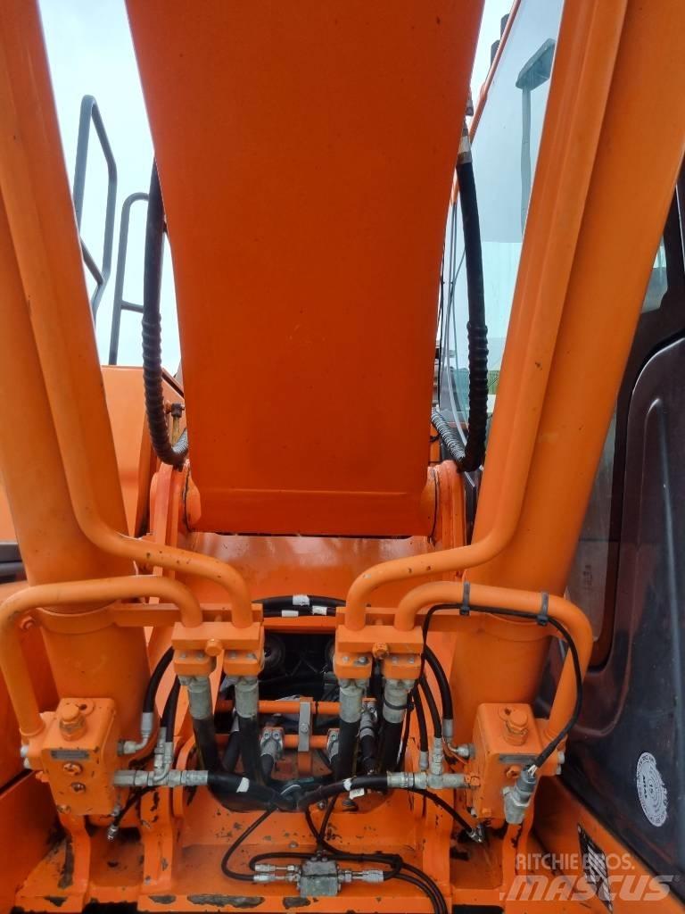 Doosan DX 180 LC-3 大型油圧ショベル12t以上（パワーショベル・ユンボ）