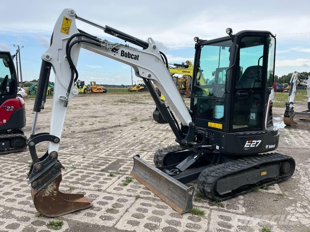 Bobcat E 27 ミニ油圧ショベル 7t以下（ミニユンボ・ミニディガー）