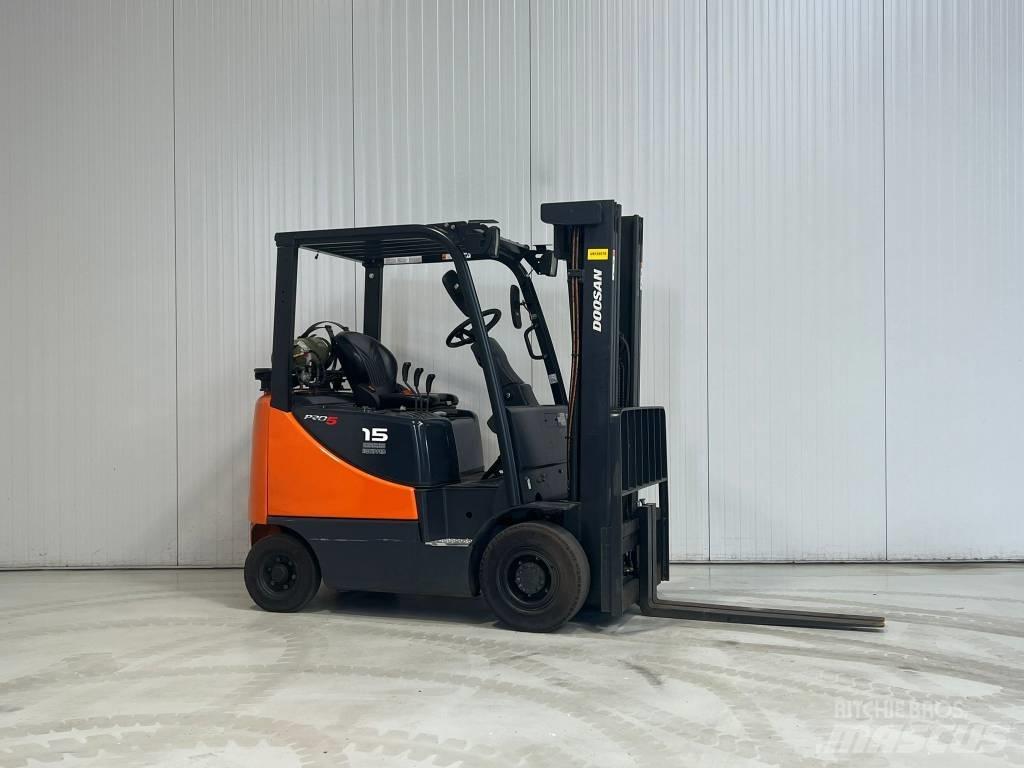 Doosan G15S-5 LPGフォークリフト