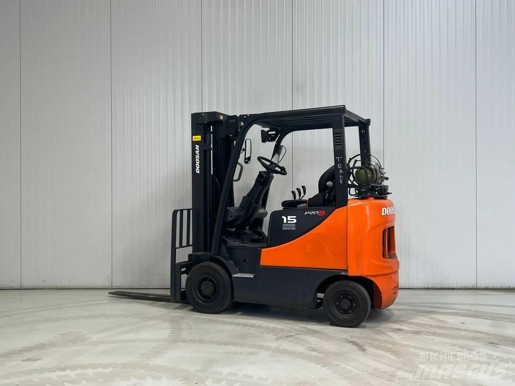 Doosan G15S-5 LPGフォークリフト