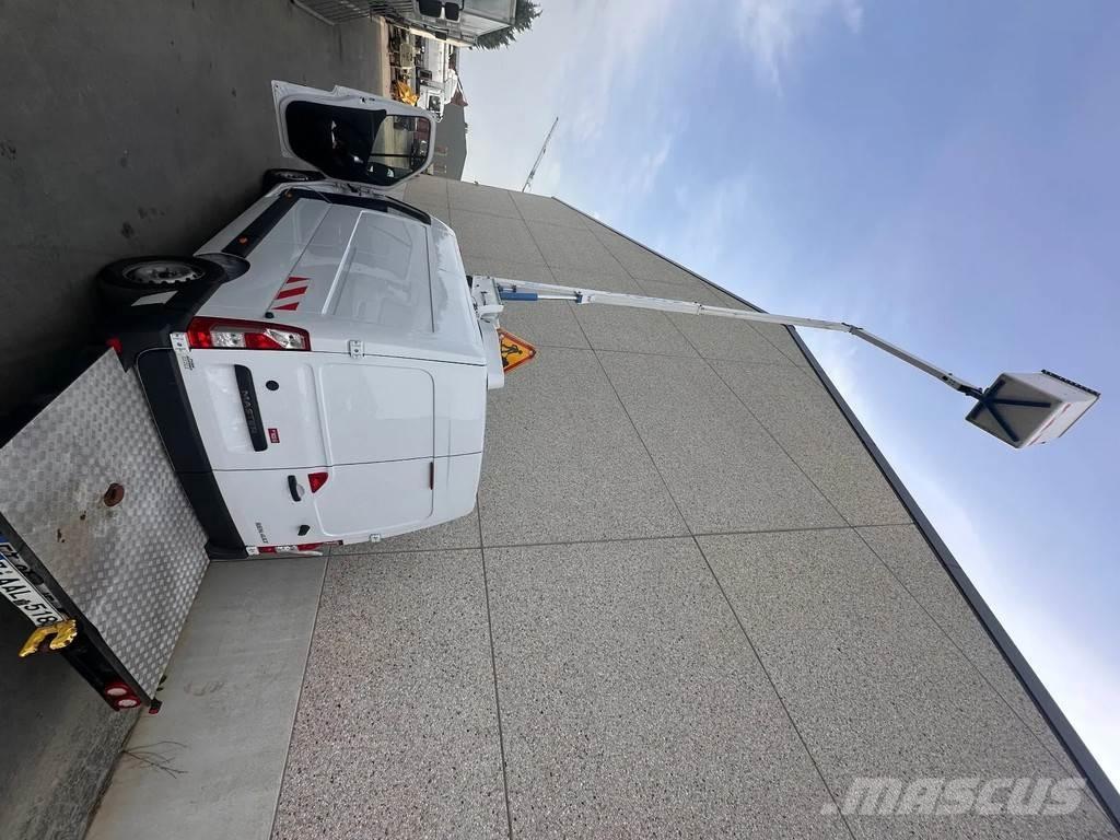 Renault Master 145 トラック高所作業車