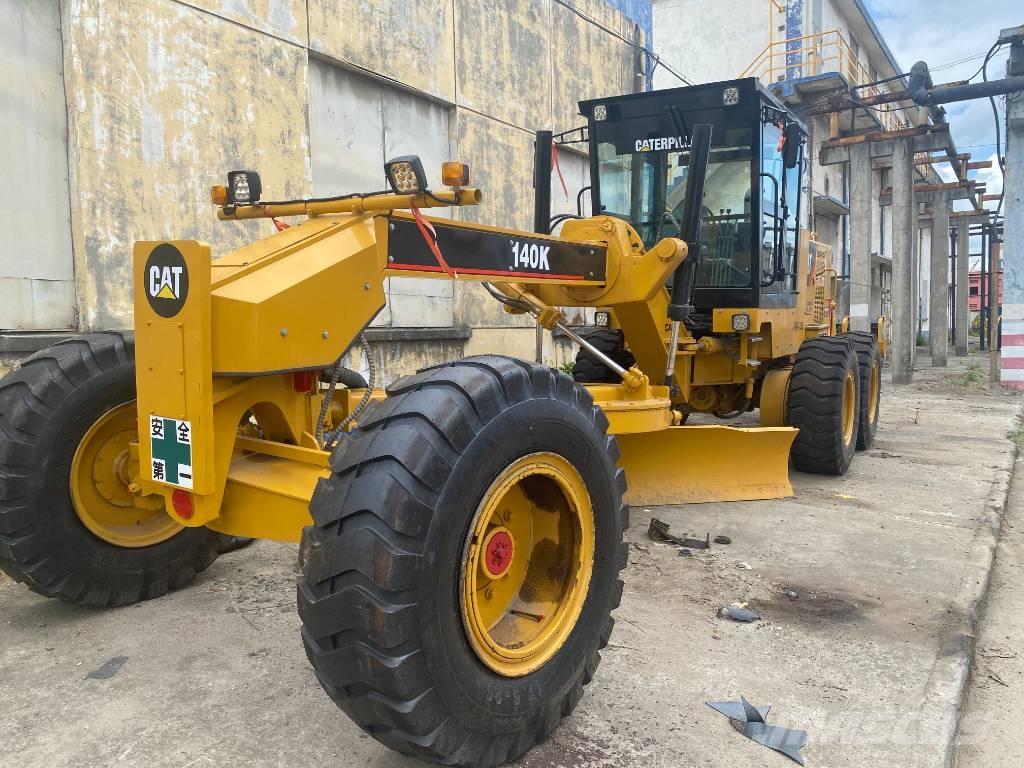 CAT 140 K モーターグレーダー