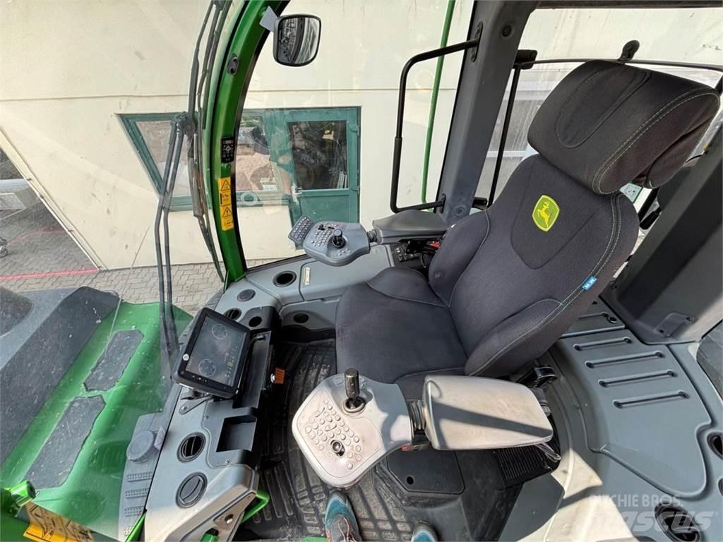 John Deere 1510 G フォワーダー