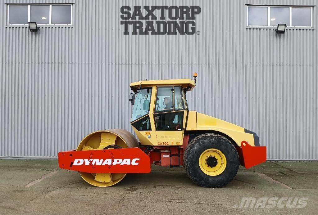Dynapac CA302 D, Vält 振動ローラ