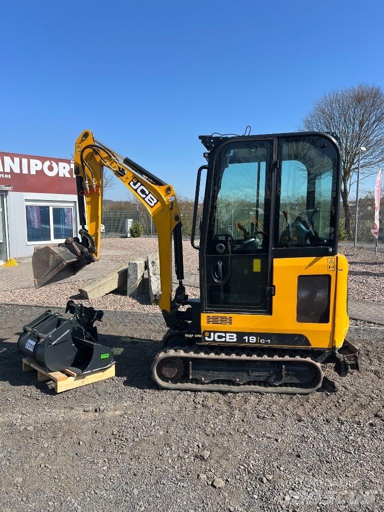 JCB 19 C-1 ミニ油圧ショベル 7t以下（ミニユンボ・ミニディガー）
