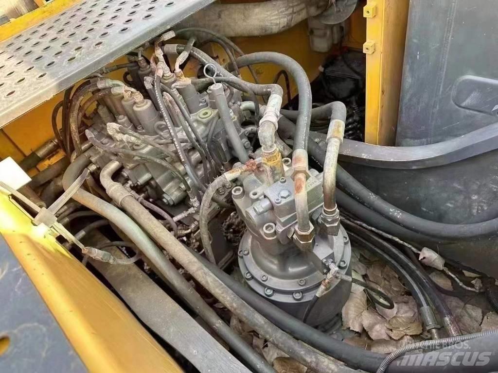 Volvo EC 220 大型油圧ショベル12t以上（パワーショベル・ユンボ）