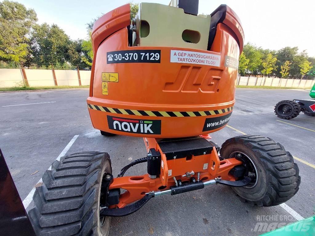 JLG 520 AJ ブームリフト　屈伸型
