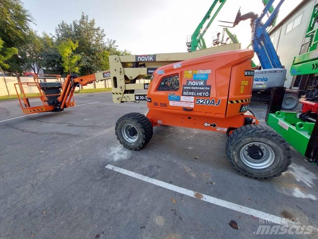 JLG 520 AJ ブームリフト　屈伸型