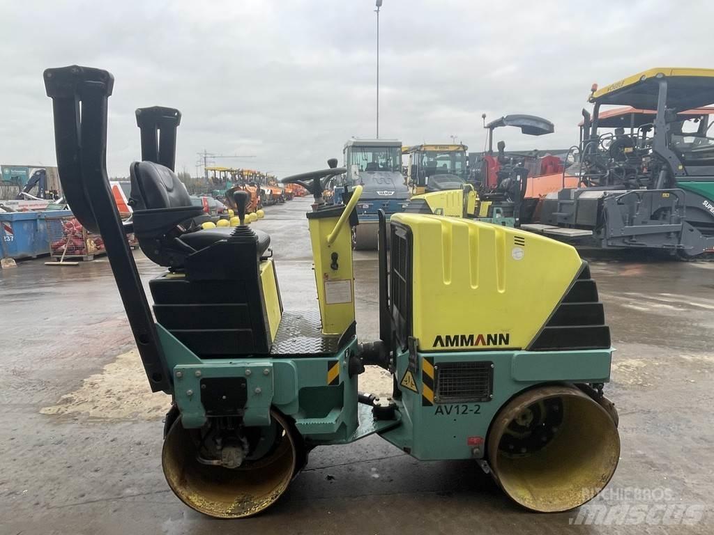 Ammann AV 12-2 タンデムローラ