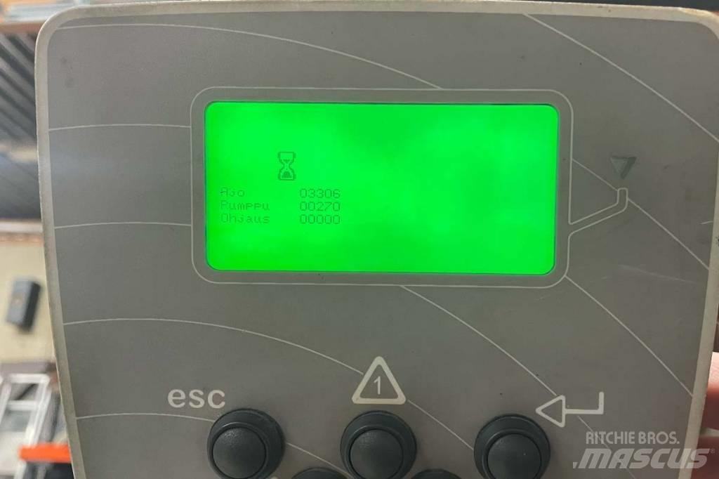 Rocla SST 12 AC 自走式スタッカー