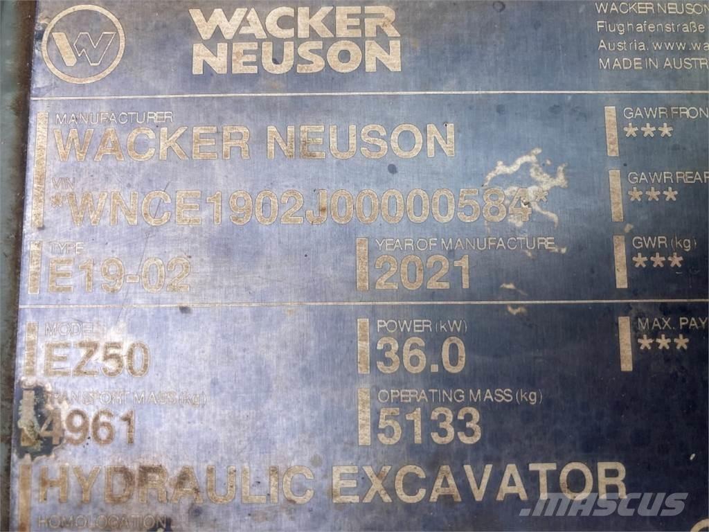 Neuson EZ50 ミニ油圧ショベル 7t以下（ミニユンボ・ミニディガー）