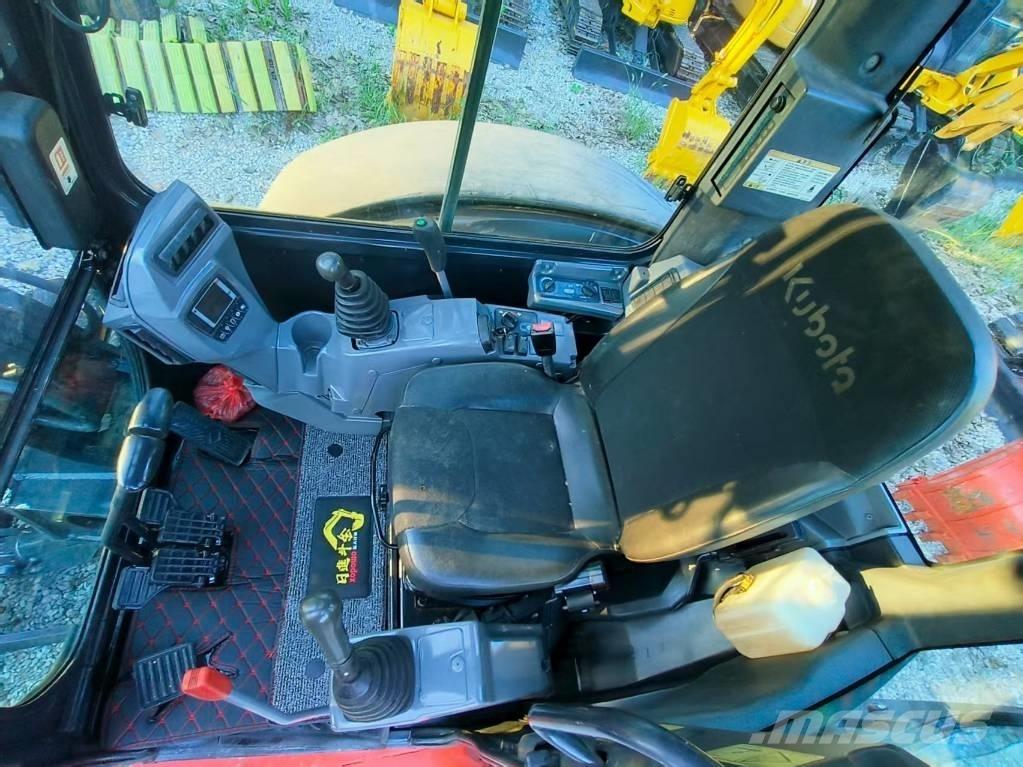 Kubota KX 165 ミニ油圧ショベル 7t以下（ミニユンボ・ミニディガー）