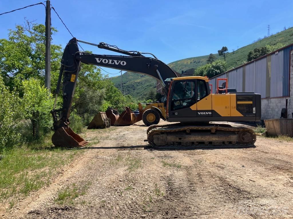 Volvo EC 220 E 大型油圧ショベル12t以上（パワーショベル・ユンボ）