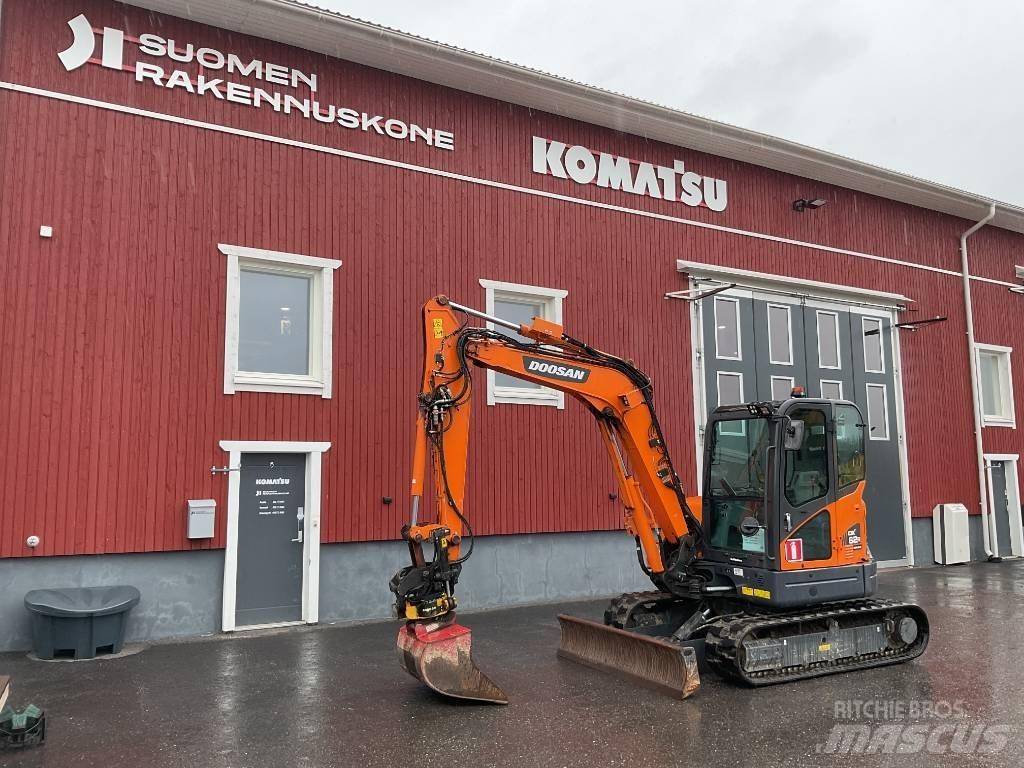 Doosan DX 62 R-3 ミニ油圧ショベル 7t以下（ミニユンボ・ミニディガー）
