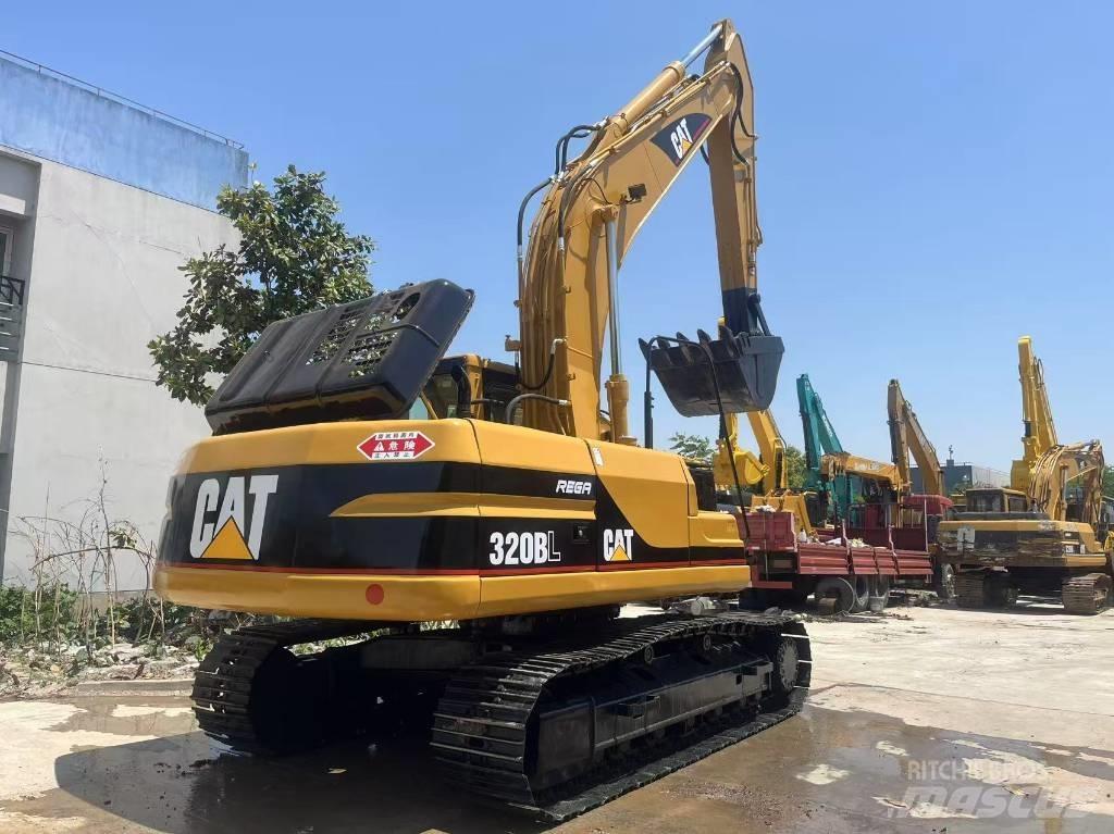CAT 320 B L 大型油圧ショベル12t以上（パワーショベル・ユンボ）