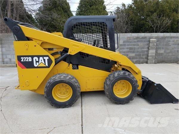CAT 272 D スキッドステアローダー