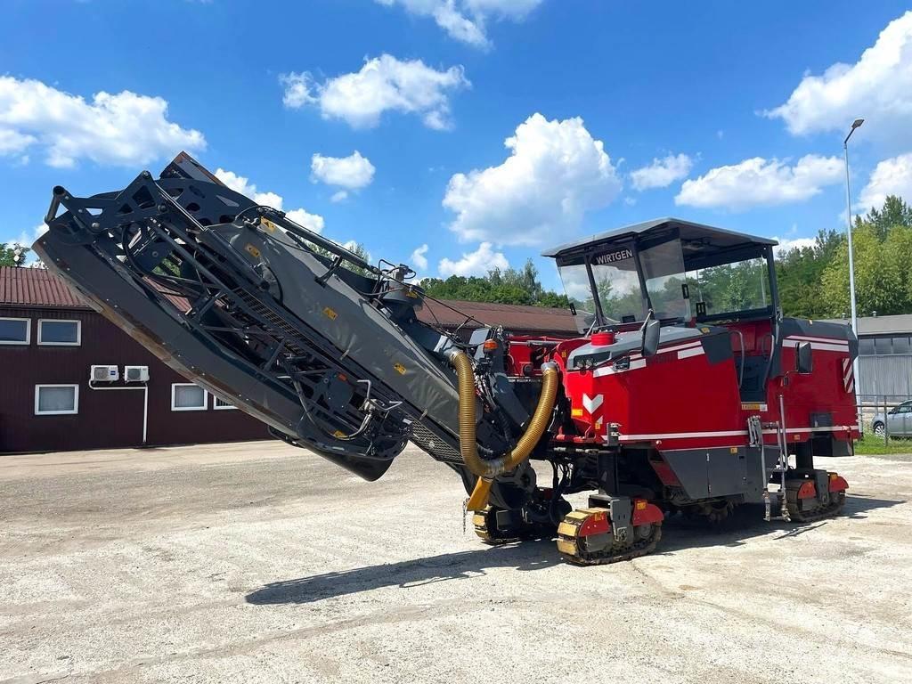 Wirtgen W150CFi アスファルトコールドミリングマシーン