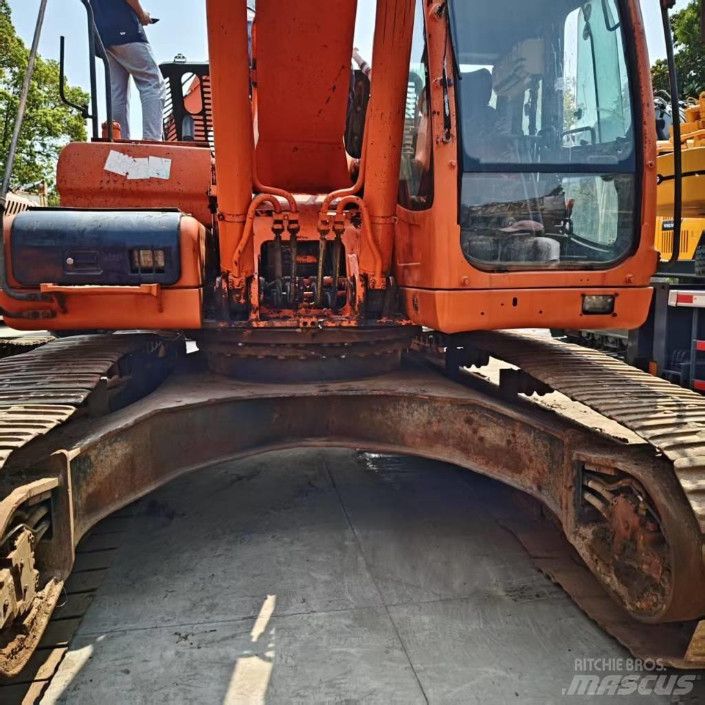Doosan DX 300 LC 大型油圧ショベル12t以上（パワーショベル・ユンボ）