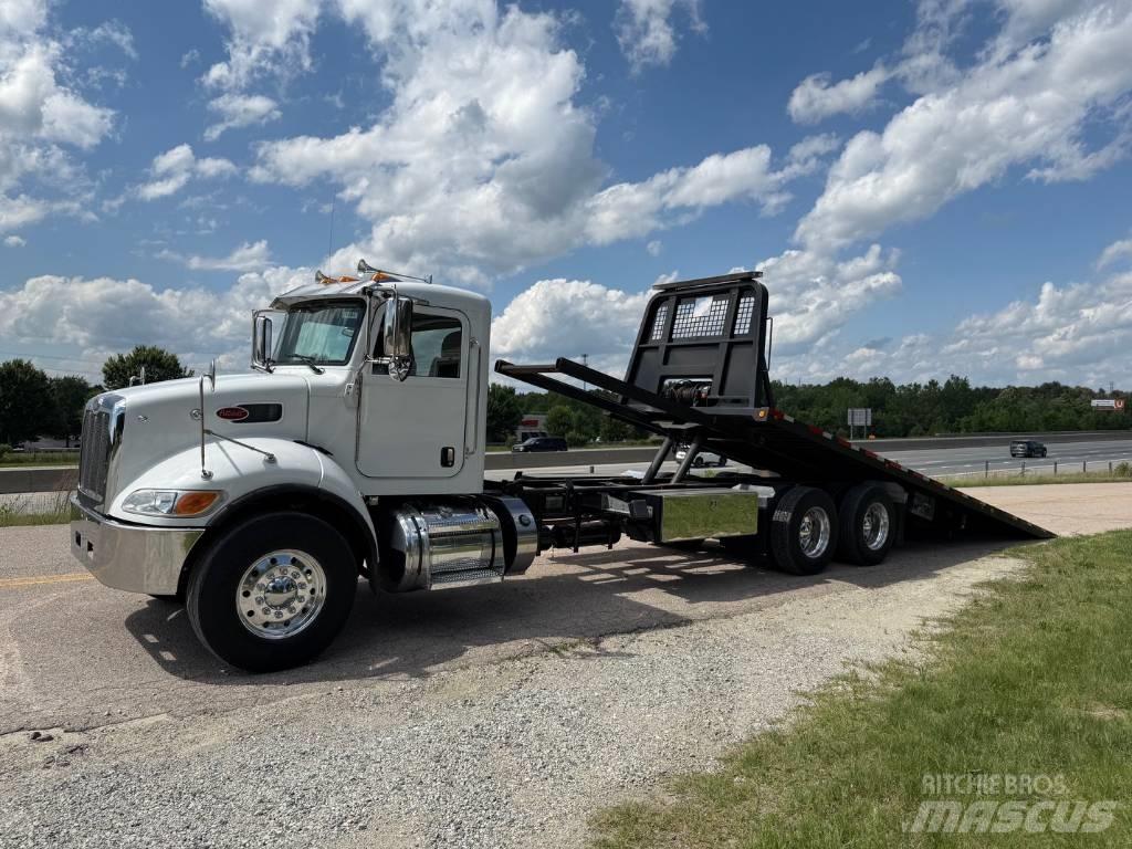 Peterbilt 348 レッカー車