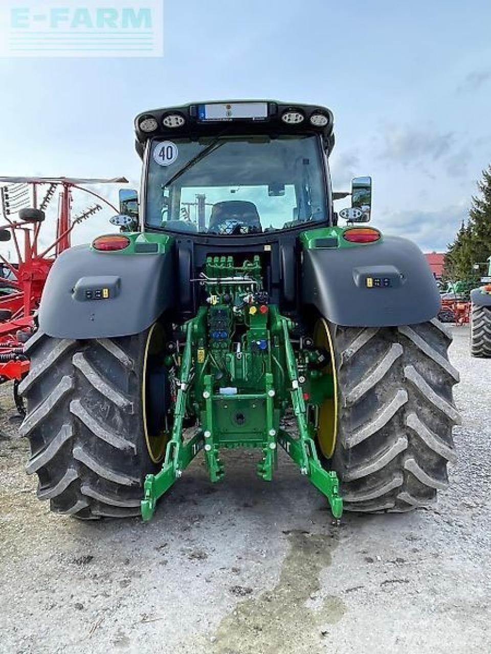 John Deere 6r 215 トラクター