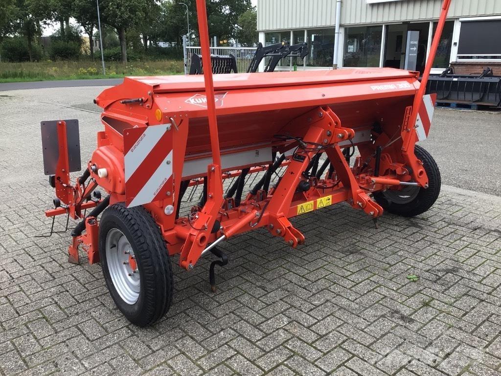 Kuhn Premia 300 ドリル