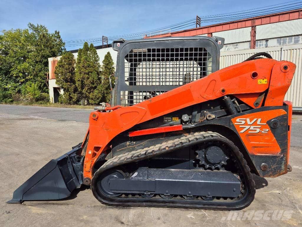 Kubota SVL 75-2 スキッドステアローダー