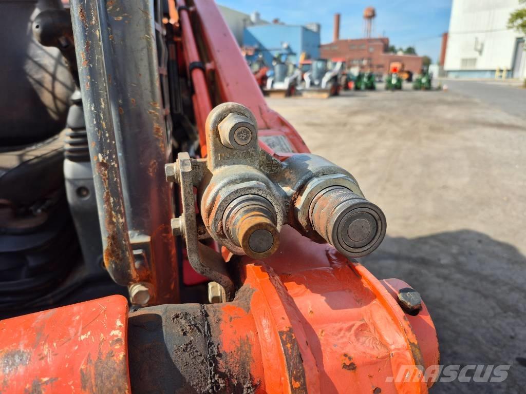 Kubota SVL 75-2 スキッドステアローダー