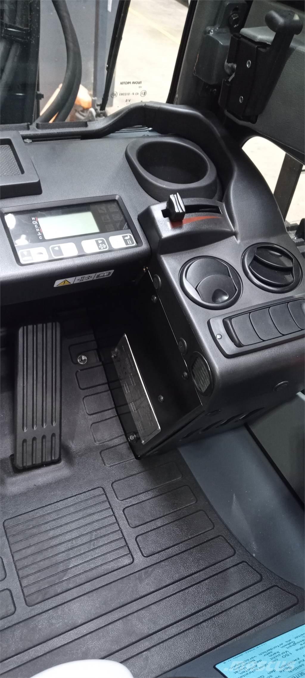 Toyota 52-8FDF25 ディーゼル・軽油