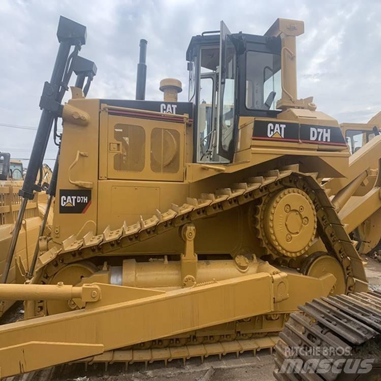 CAT D7H ブルドーザー