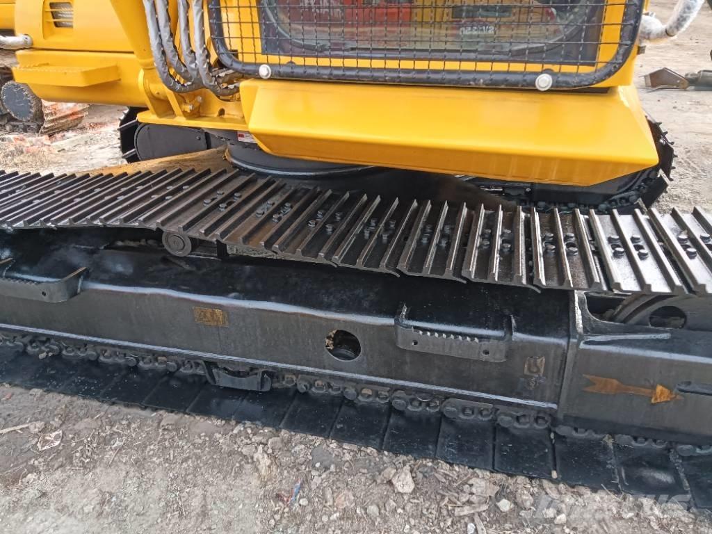 Komatsu PC 130 大型油圧ショベル12t以上（パワーショベル・ユンボ）