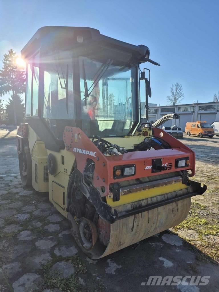 Dynapac CC 234 HF タンデムローラ
