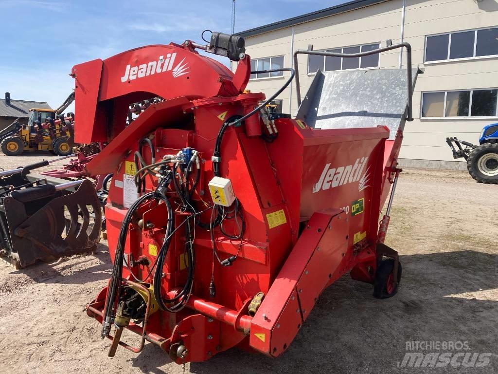 Jeantil PR 2000 ベールシュレッダー、カッター、アンローラー