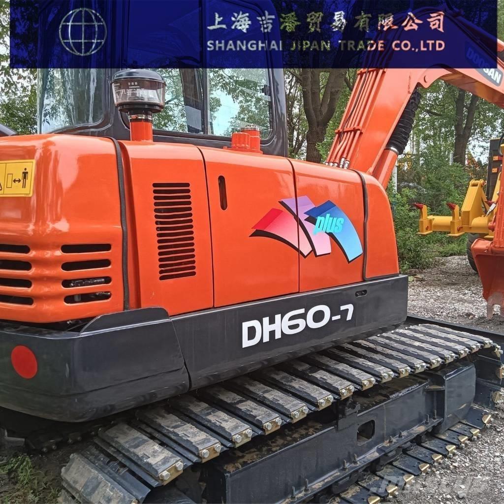 Doosan DH 60 ミニ油圧ショベル 7t以下（ミニユンボ・ミニディガー）