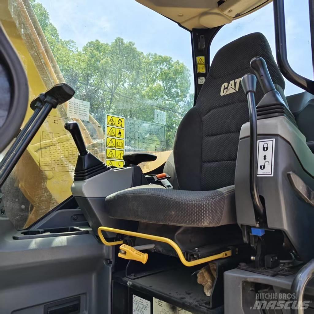 CAT 310 大型油圧ショベル12t以上（パワーショベル・ユンボ）