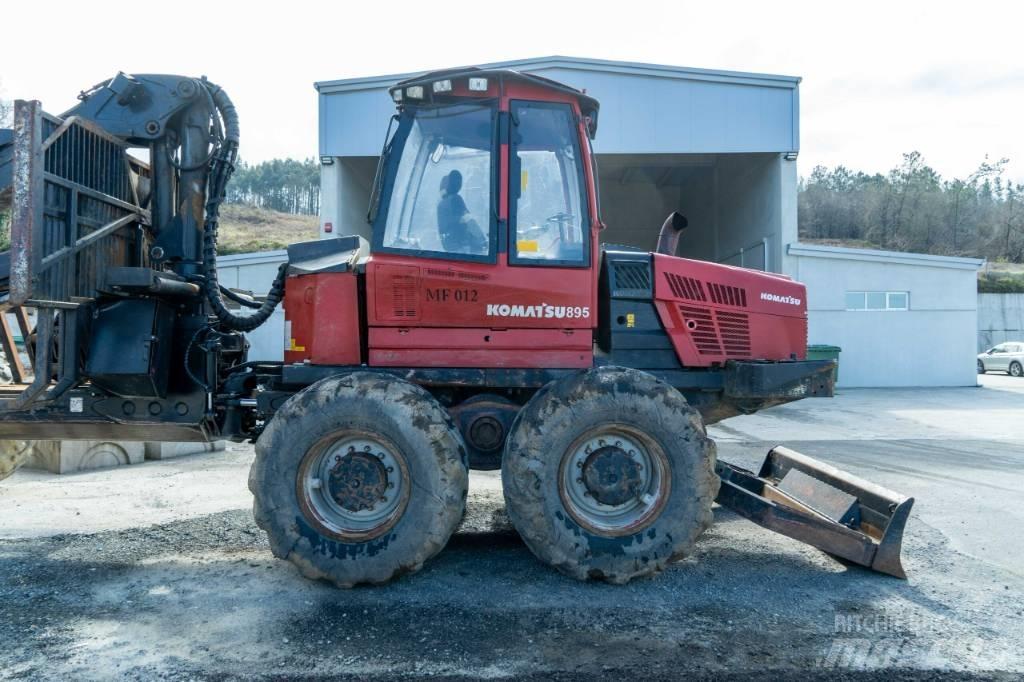 Komatsu 895.1 - 8WD フォワーダー