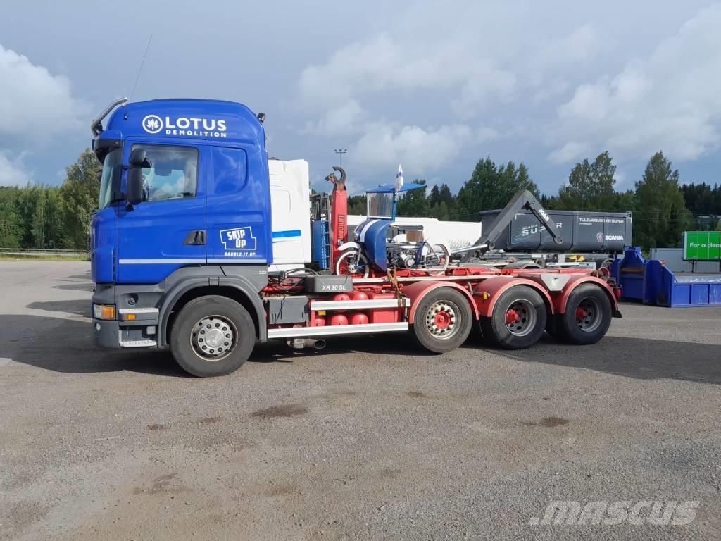 Scania R 560 8x4 中古トラクターヘッド | トレーラーヘッド