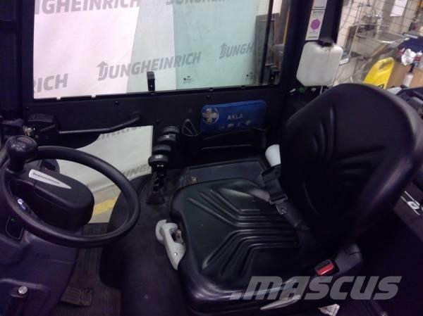 Jungheinrich TFG 320 LPGフォークリフト
