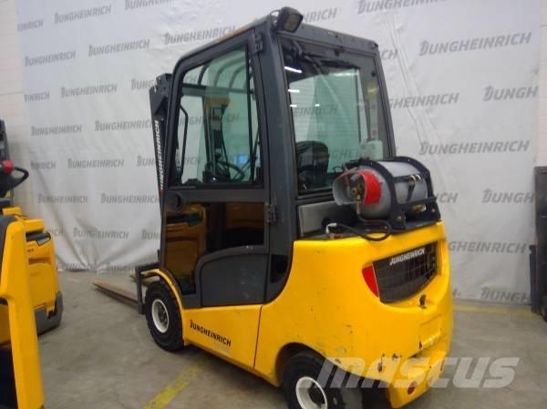Jungheinrich TFG 320 LPGフォークリフト